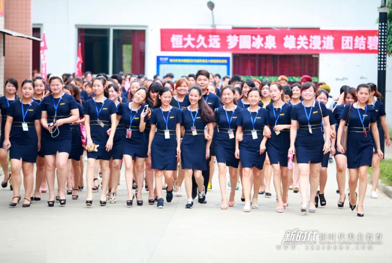 学美甲美睫学校哪一家好？