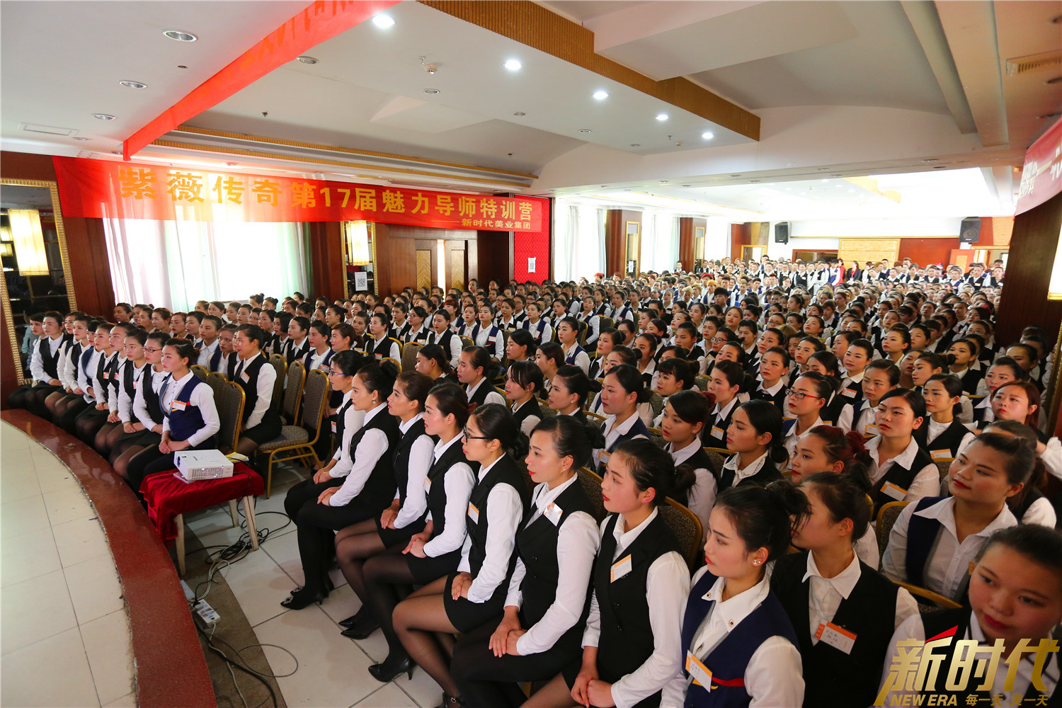 在深圳哪家化妆学校靠谱教学好？