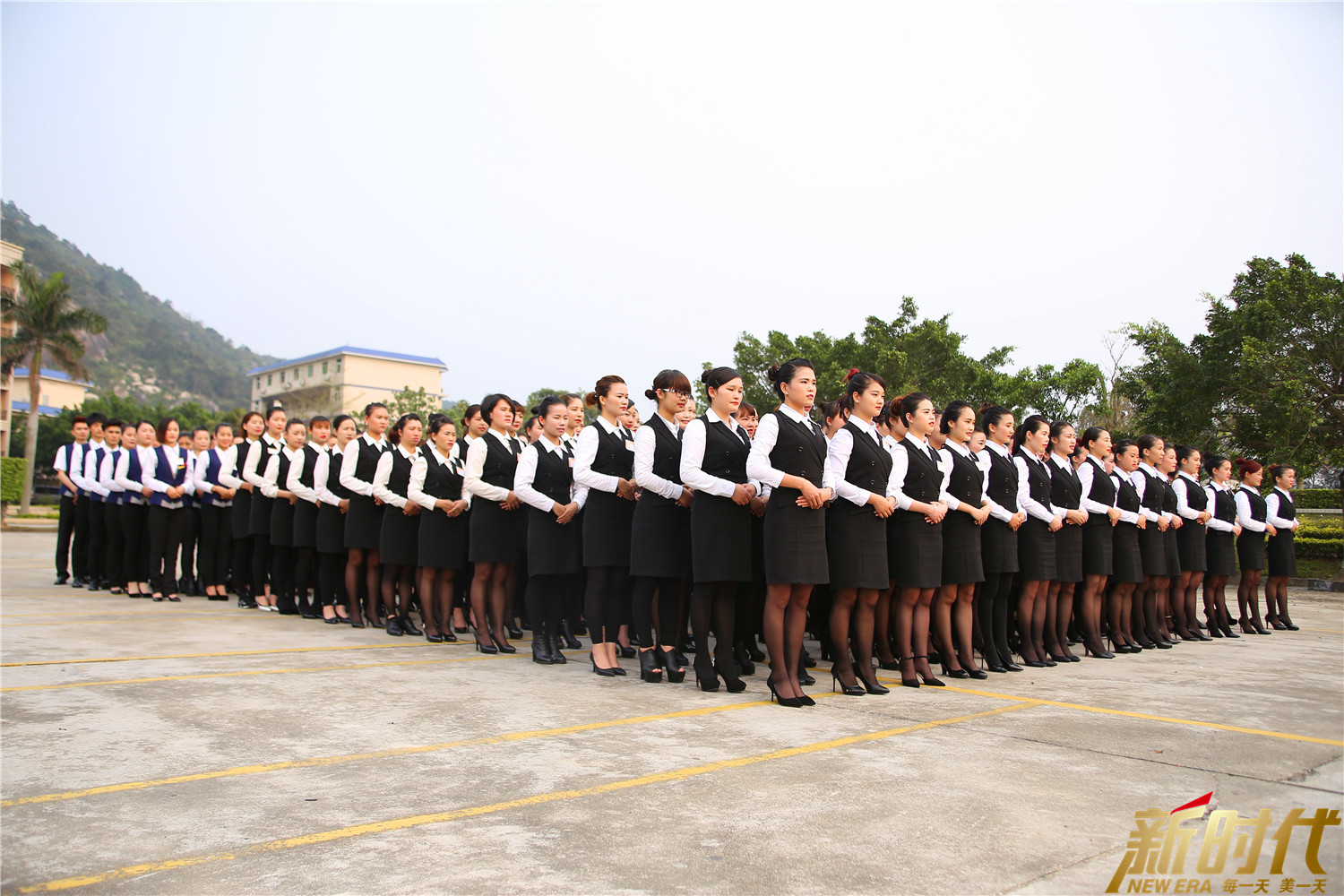 学美发能和化妆一起学吗？